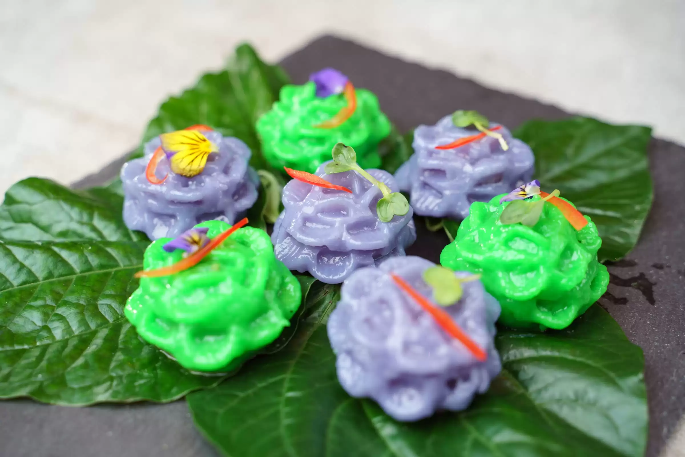 Chor Muang Flower Dumplings