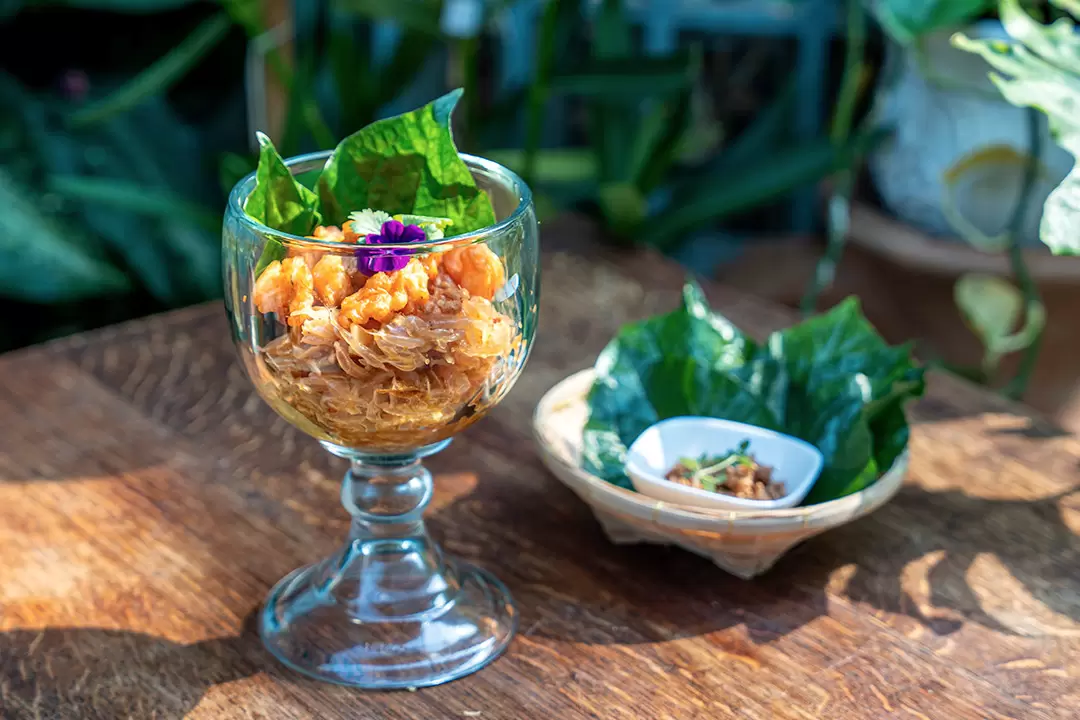 Yum Som O