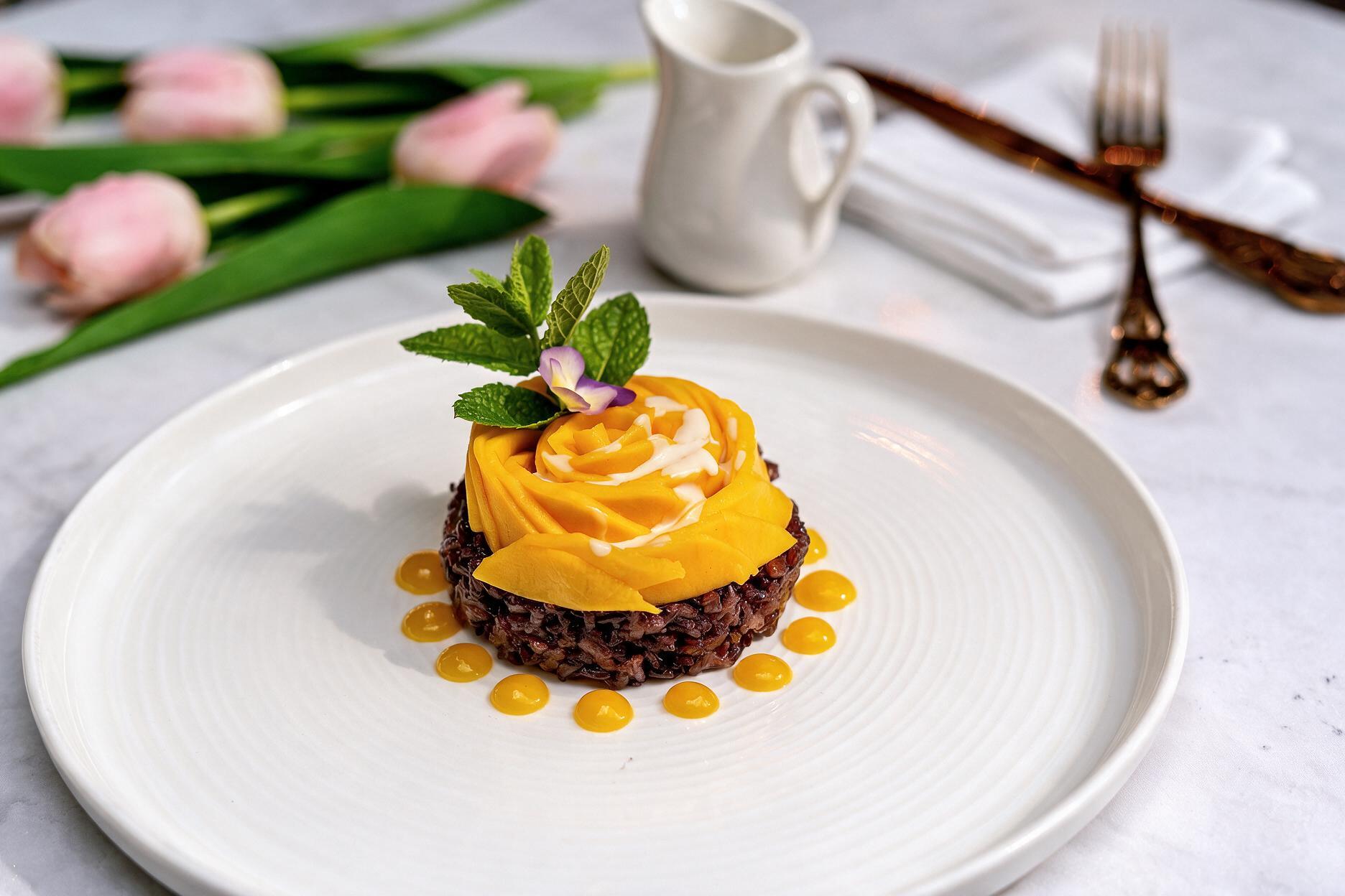 Mango Black Sticky Rice